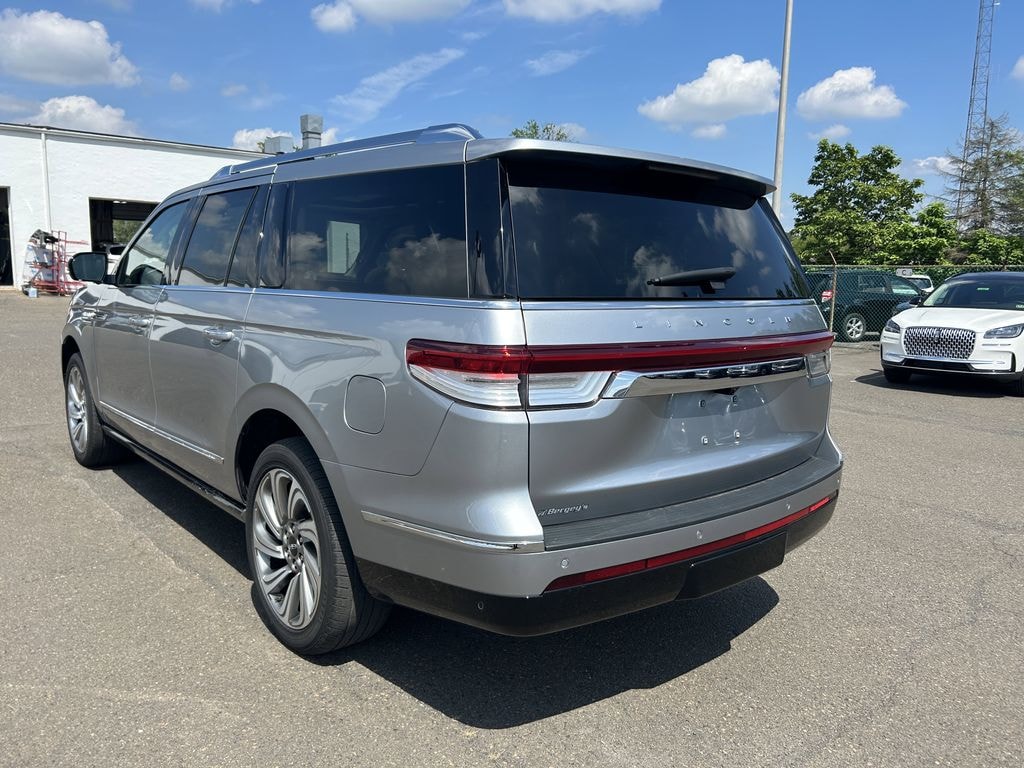 Certified 2022 Lincoln Navigator 3.5T 4WD Reserve L w/ Luxury Pkg SUV