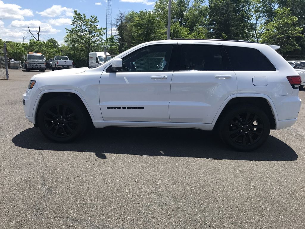 Used 2018 Jeep Grand Cherokee Altitude with VIN 1C4RJFAG3JC435825 for sale in Lansdale, PA