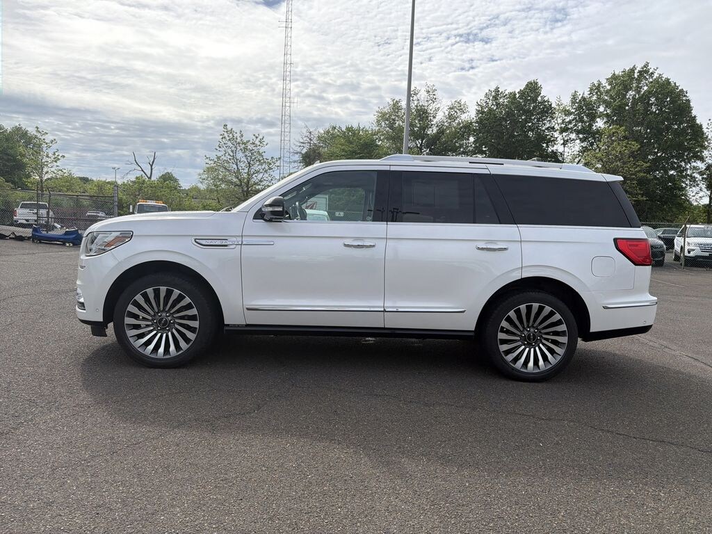 Used 2019 Lincoln Navigator 3.5T 4WD Reserve w/ Prefect Position Seats & Revel Ultima Audio SUV