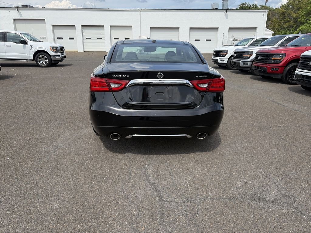 Used 2018 Nissan Maxima 3.5L FWD Platinum w/ Panoramic Moonroof & Navigation Sedan