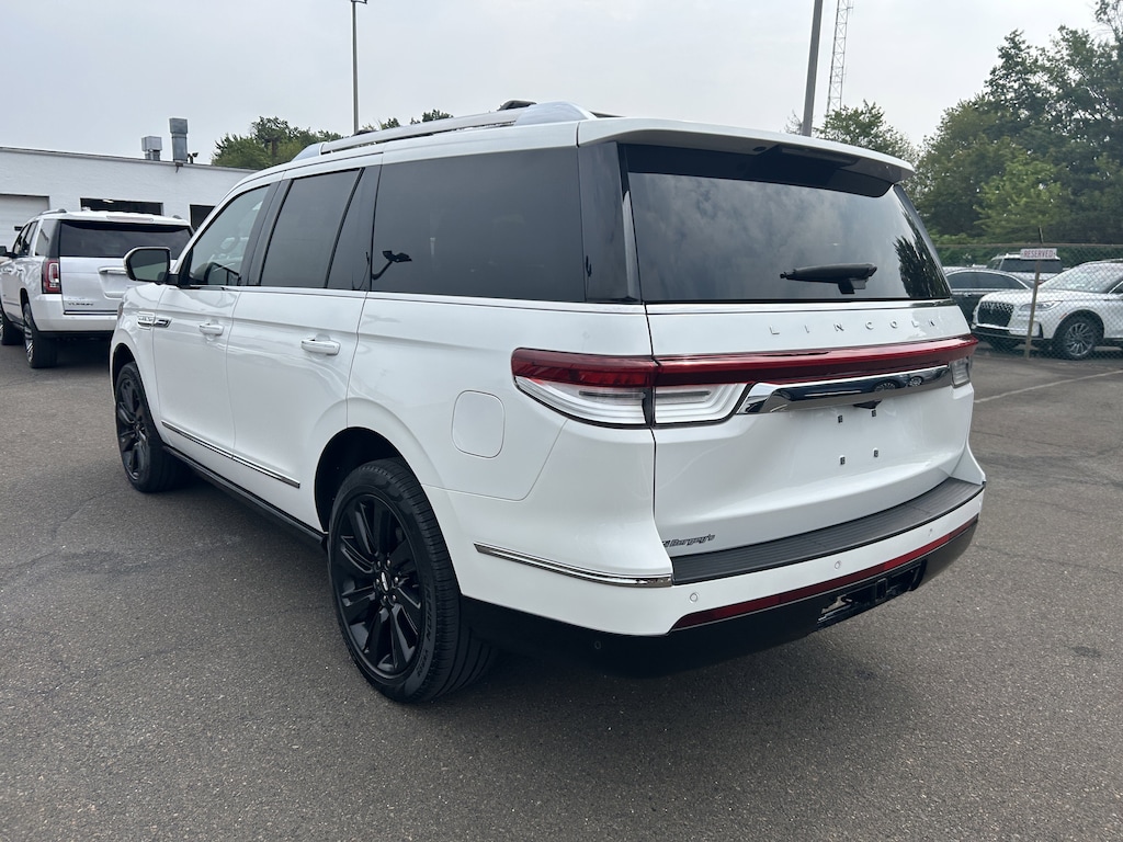 Certified 2023 Lincoln Navigator 3.5L Reserve 4WD w/ Monochromatic Pkg SUV