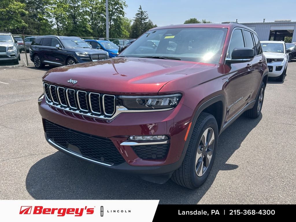 Used 2022 Jeep Grand Cherokee 4xe 2.0L 4WD w/ Luxury Tech Group III SUV