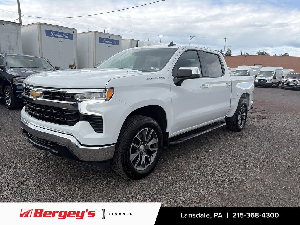Used 2024 Chevrolet Silverado 1500 2.7T 4WD LT Crew Cab w/ Convenience & Trailering Pkg Truck