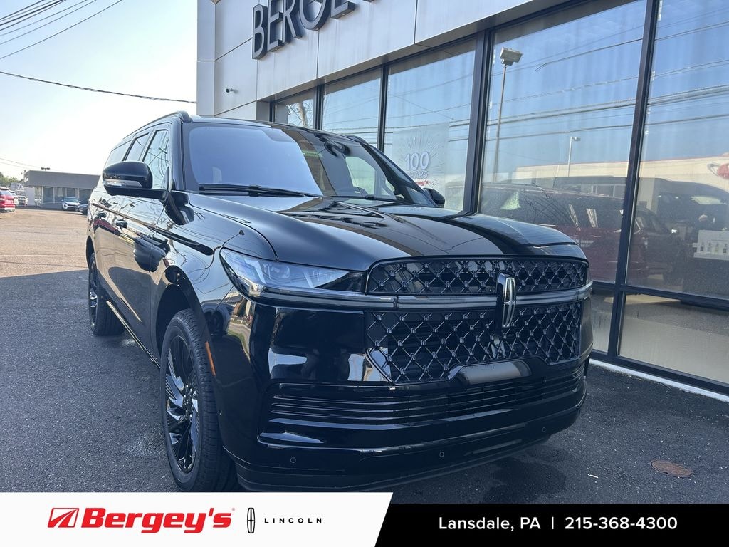 New 2025 Lincoln Navigator 3.5T 4WD Reserve L w/ Jet Appearance & Heavy Duty Trailer Tow Pkg SUV