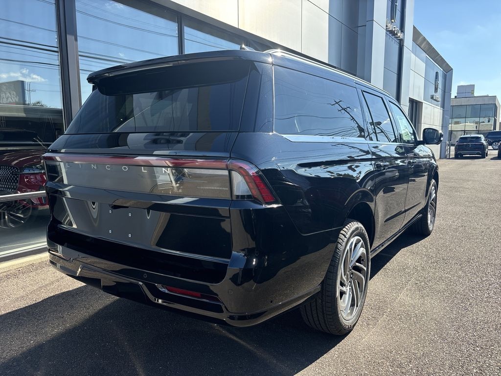New 2025 Lincoln Navigator 3.5T 4WD Reserve w/ Panoramic Moonroof & Nav SUV