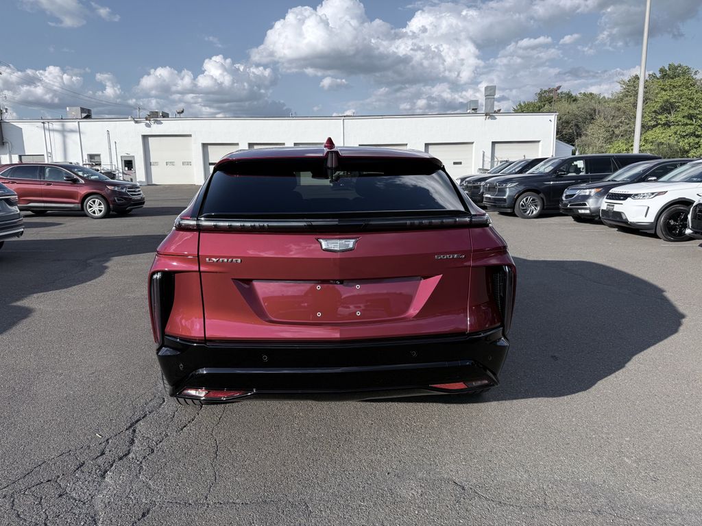2024 Cadillac Lyriq Sport photo 4