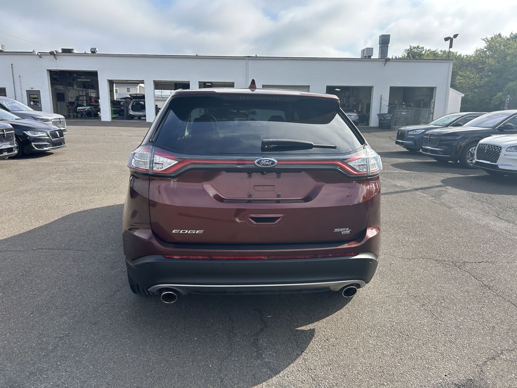 2015 Ford Edge SEL photo 2