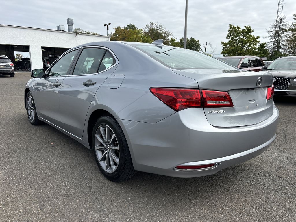 2018 Acura TLX 2.4L Technology photo 3