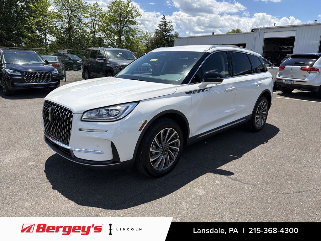 2023 Lincoln Corsair Reserve AWD's photo