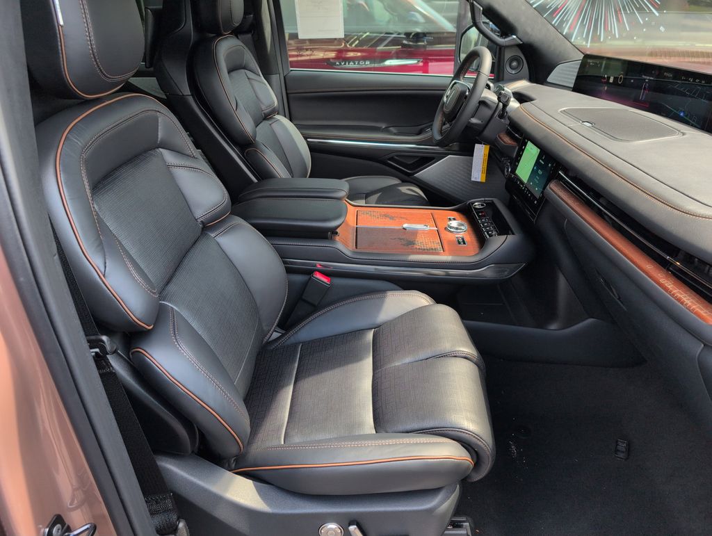 2025 Lincoln Navigator Black Label L - Photo 8