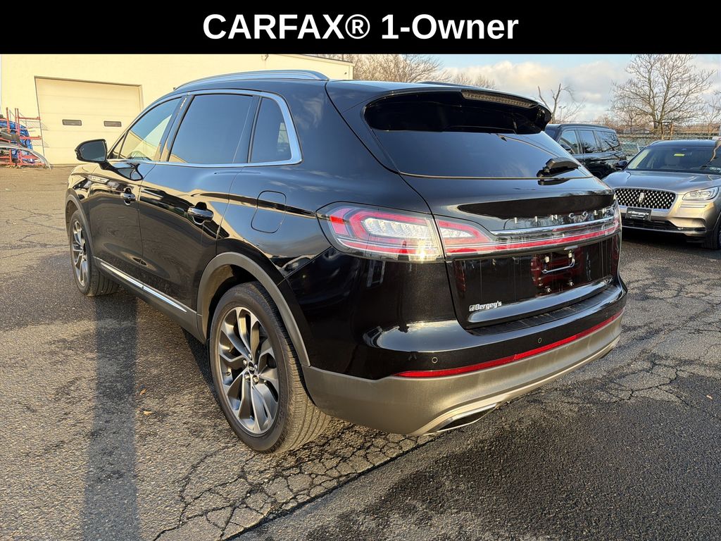 2021 Lincoln Nautilus Reserve photo 2