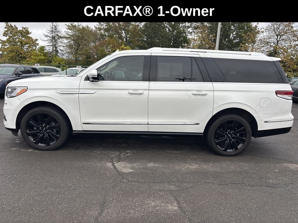 Used 2022 Lincoln Navigator L 3.5T 4WD Reserve w/ Luxury & Monochromatic Pkg SUV
