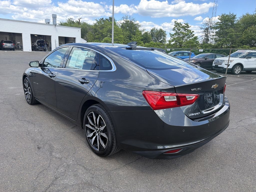 Used 2017 Chevrolet Malibu 1.5T FWD 1LT w/ Remote Start Sedan