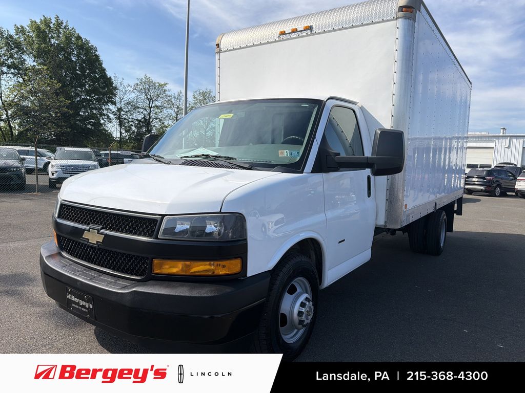 2018 Chevrolet Express 3500 177" WB's photo