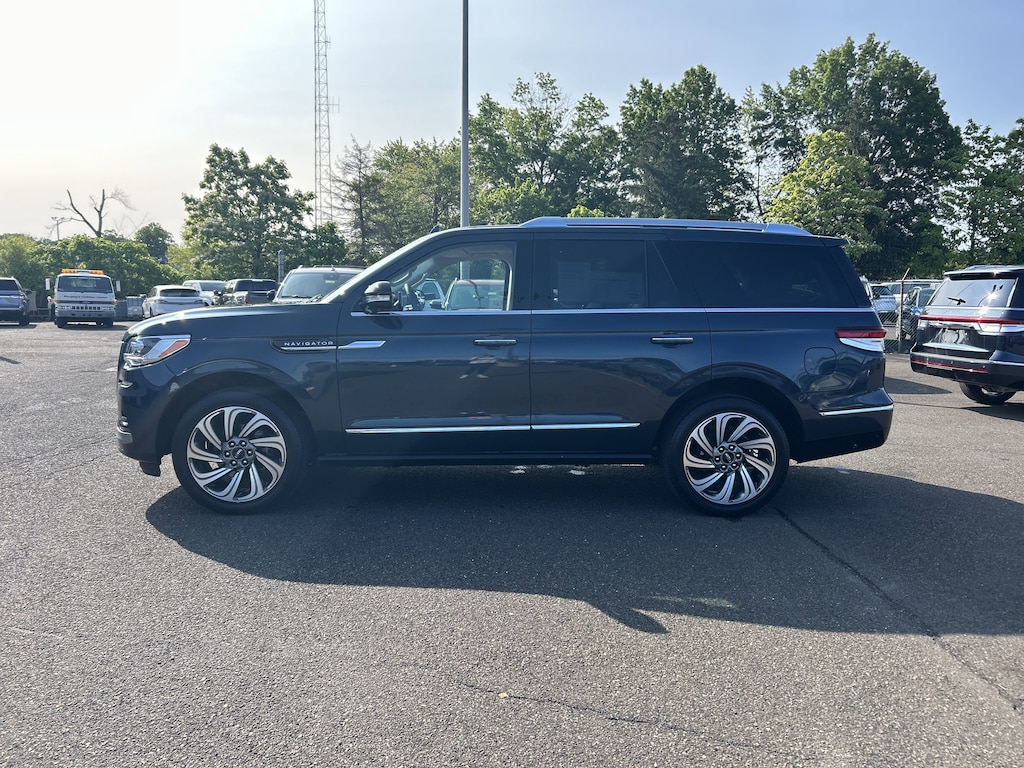 Certified 2024 Lincoln Navigator 3.5T 4WD Premiere w/ Plus Exterior Pkg SUV