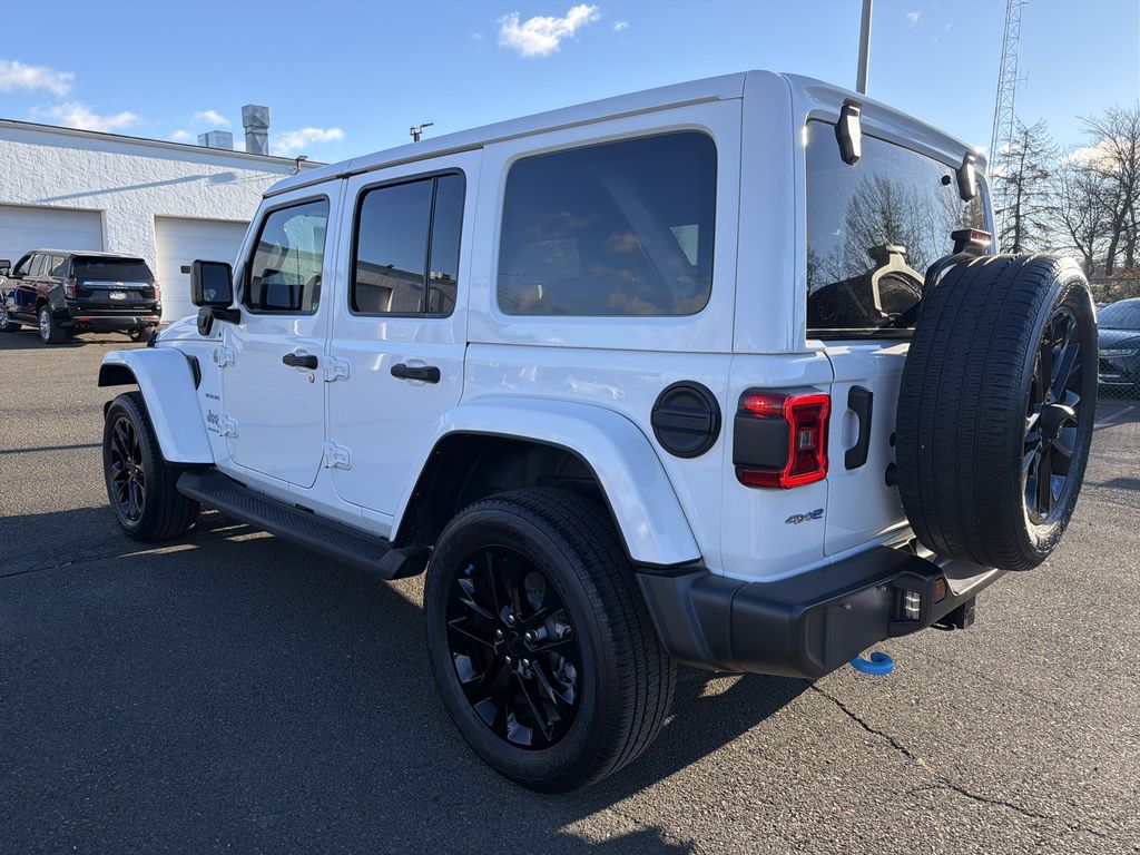 2023 Jeep Wrangler Unlimited 4xe Sahara photo 3