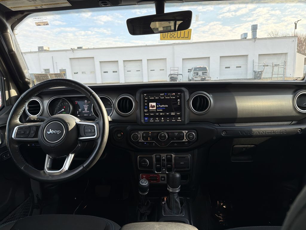 Photo 18