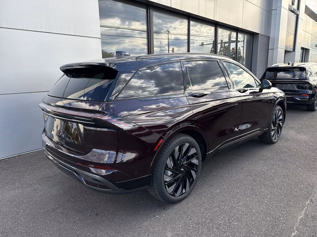 New 2024 Lincoln Nautilus Hybrid 2.0L AWD Reserve II w/ Jet Appearance Pkg SUV