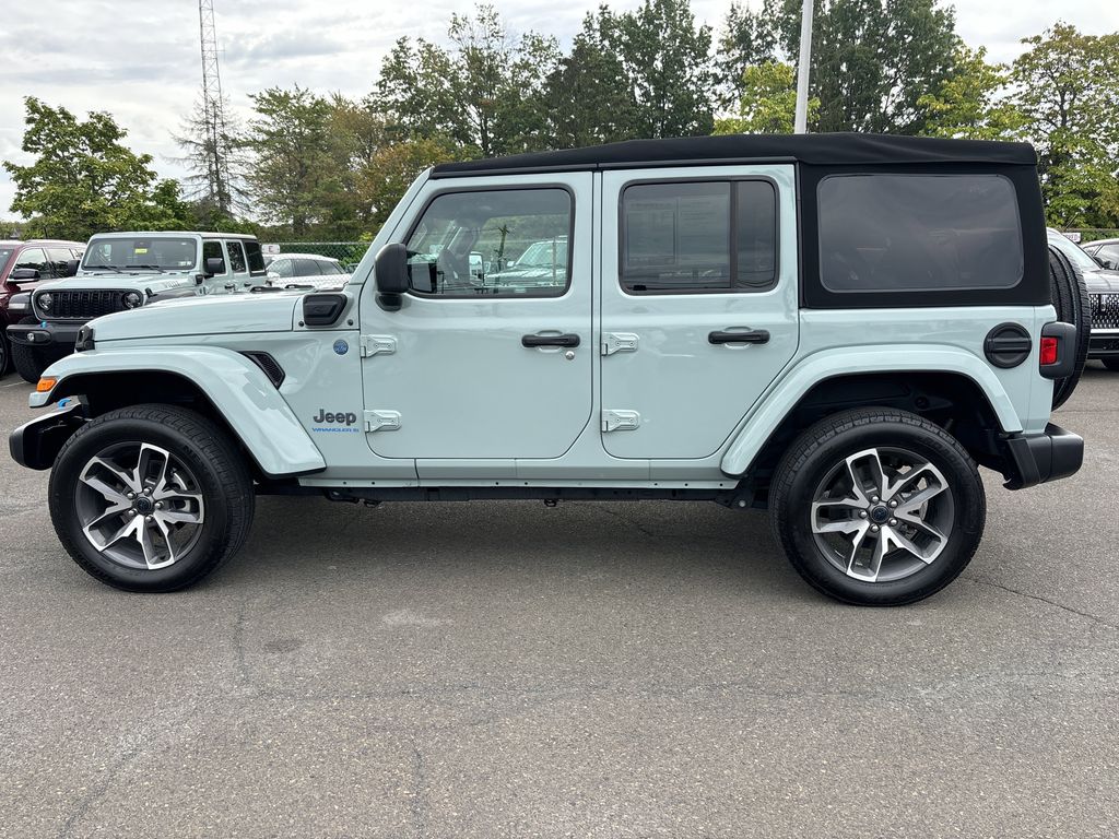 2024 Jeep Wrangler Unlimited 4xe Sport W photo 2