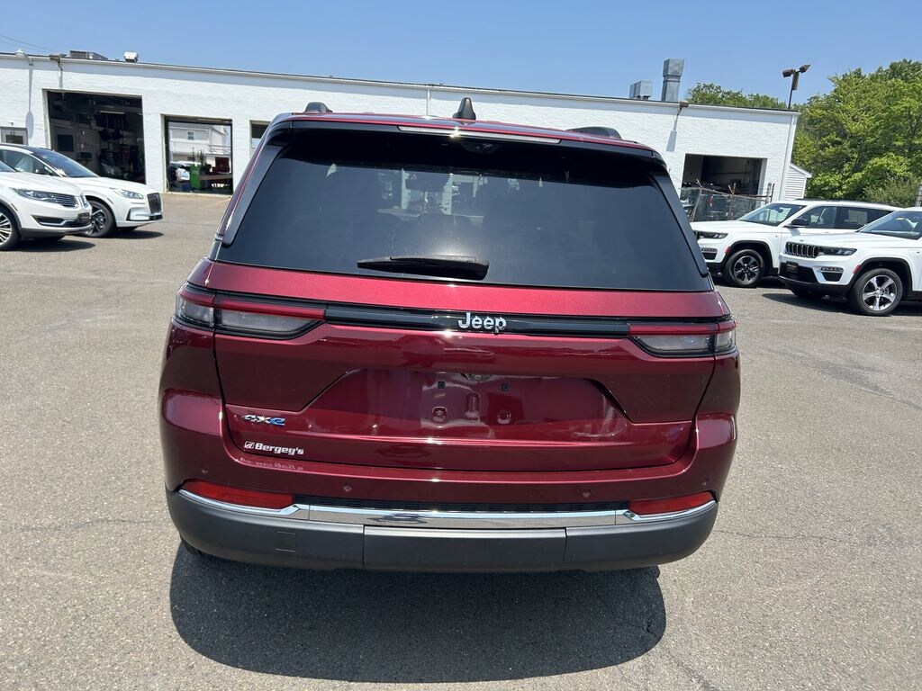 Used 2022 Jeep Grand Cherokee 4xe 2.0L 4WD w/ Luxury Tech Group III SUV