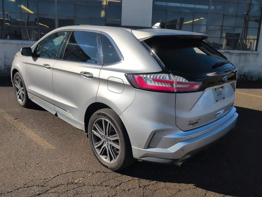 2019 Ford Edge Titanium photo 3
