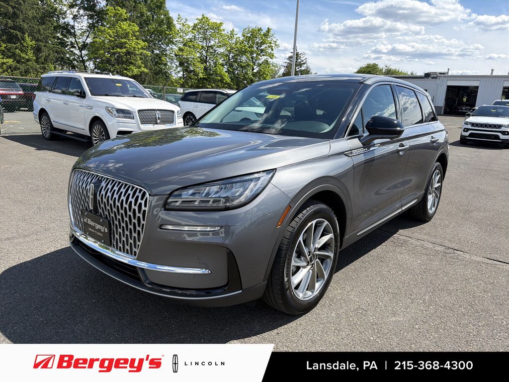 2023 Lincoln Corsair AWD's photo