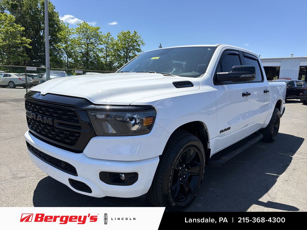 2023 RAM 1500 Big Horn/Lone Star 4x4 Crew Cab 5'7's photo
