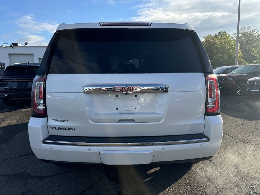 Used 2017 GMC Yukon 6.2L 4WD Denali w/ Sunroof & Navigation SUV