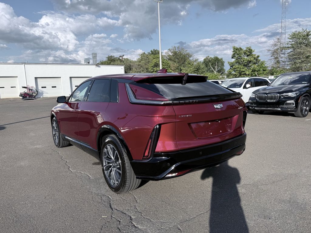 2024 Cadillac Lyriq Sport photo 3