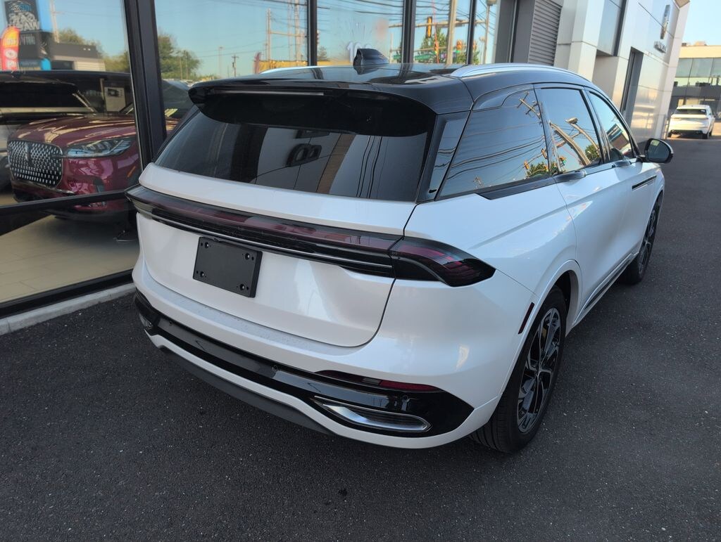New 2025 Lincoln Nautilus Hybrid 2.0L AWD Reserve III w/ Panoramic Moonroof & Nav SUV