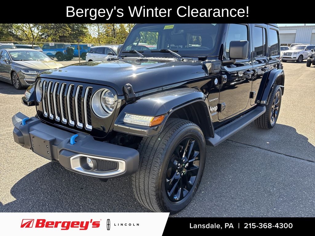 Used 2022 Jeep Wrangler 2.0L 4WD Sahara Sky Top w/ Cold Weather Pkg SUV