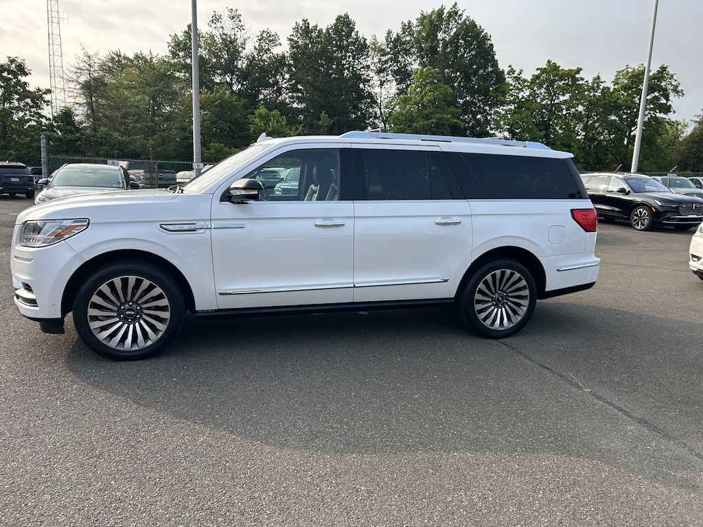 Used 2019 Lincoln Navigator L 3.5L L Reserve 4WD w/ Panoramic Moonroof & Navigation SUV