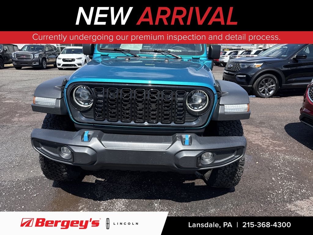 Used 2024 Jeep Wrangler Unlimited 4xe 2.0L 4WD Willys Hard Top w/ Convenience Pkg SUV