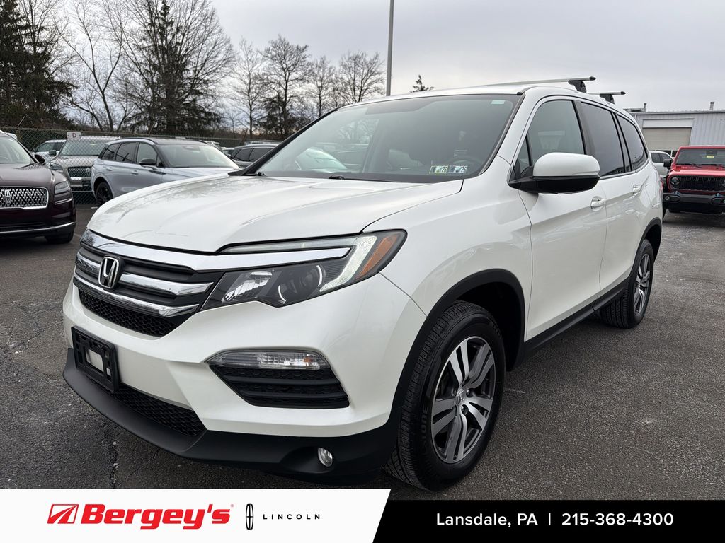 2018 Honda Pilot EX's photo