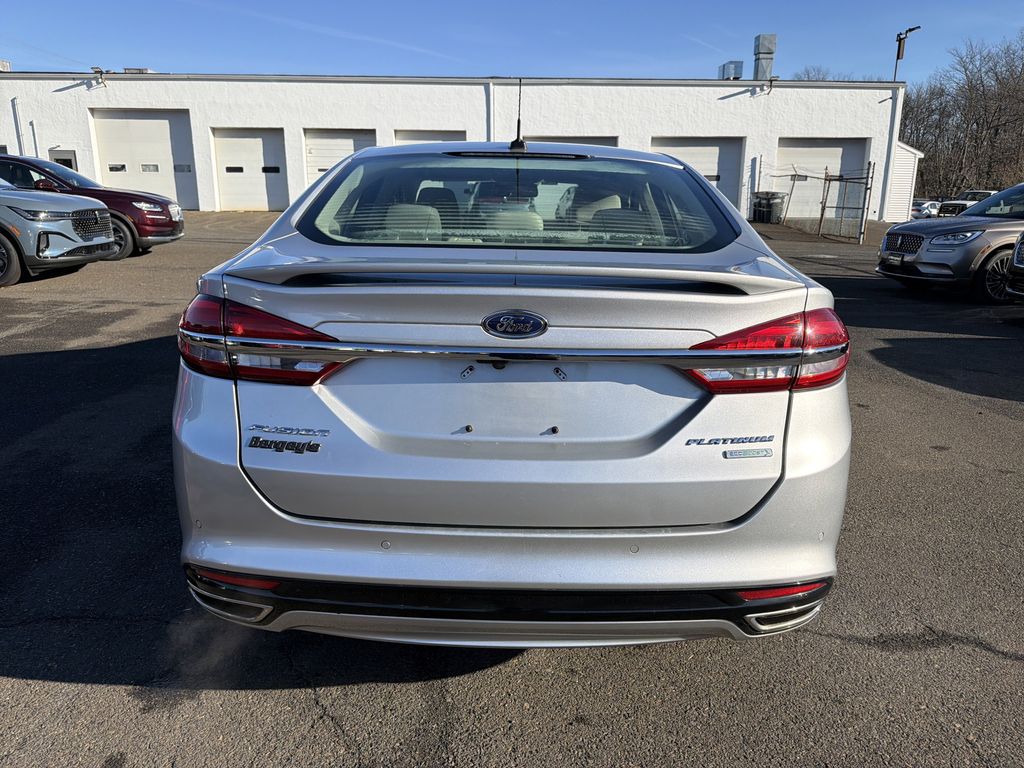 2017 Ford Fusion Platinum photo 4