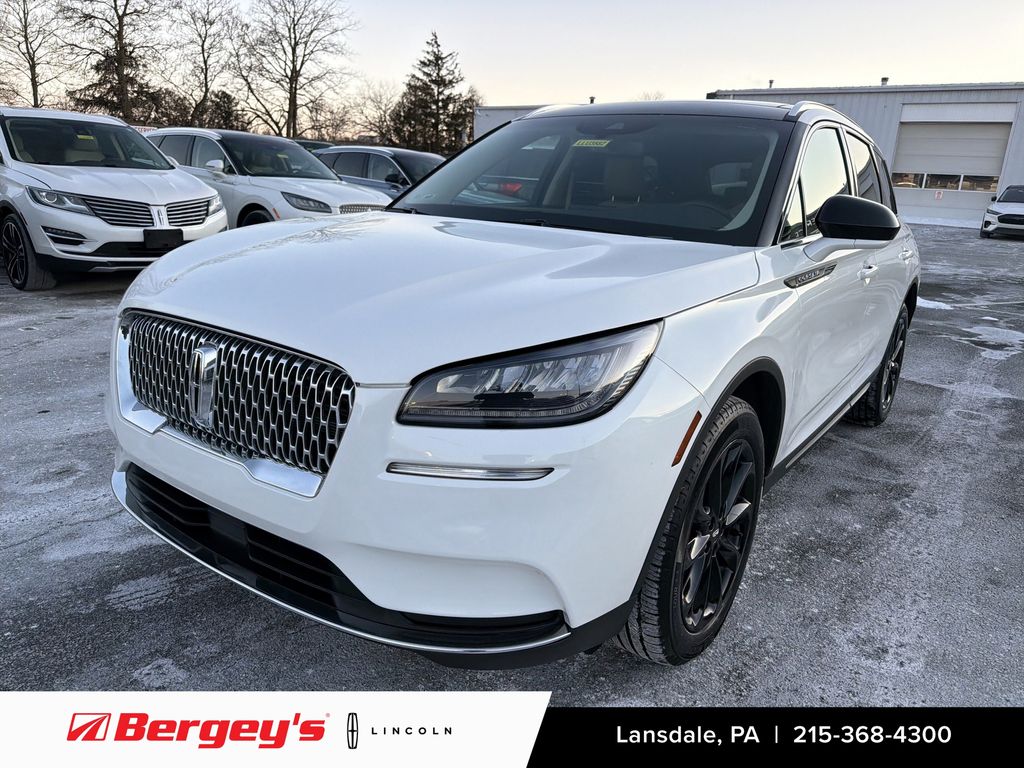 2022 Lincoln Corsair Base