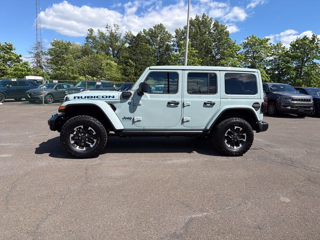 Used 2024 Jeep Wrangler Unlimited 4xe 2.0L 4WD Rubicon X Sky Top w/ Heated Seats & Heated Steering Wheel SUV