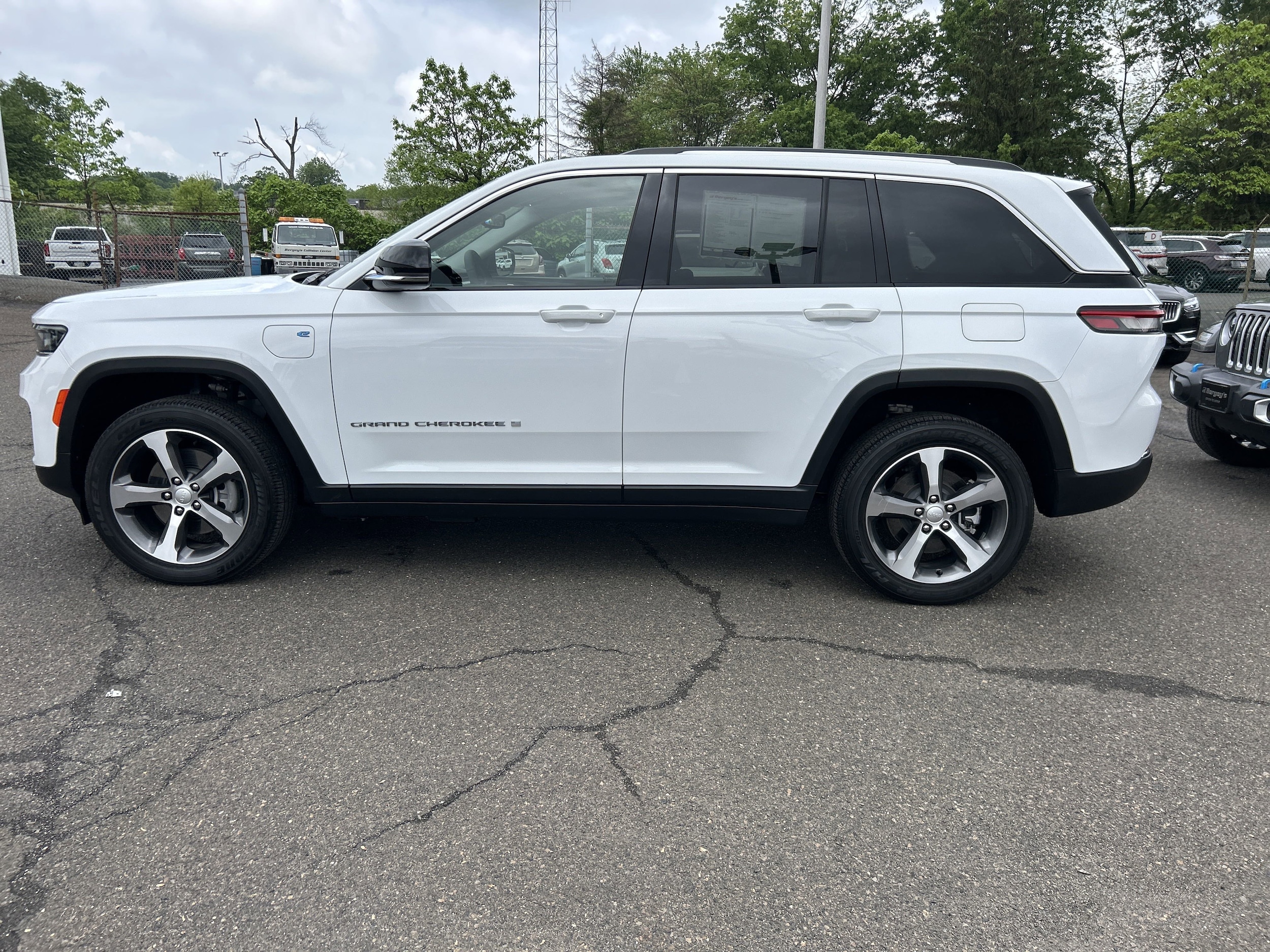Used 2022 Jeep Grand Cherokee 4xe with VIN 1C4RJYB6XN8746629 for sale in Lansdale, PA