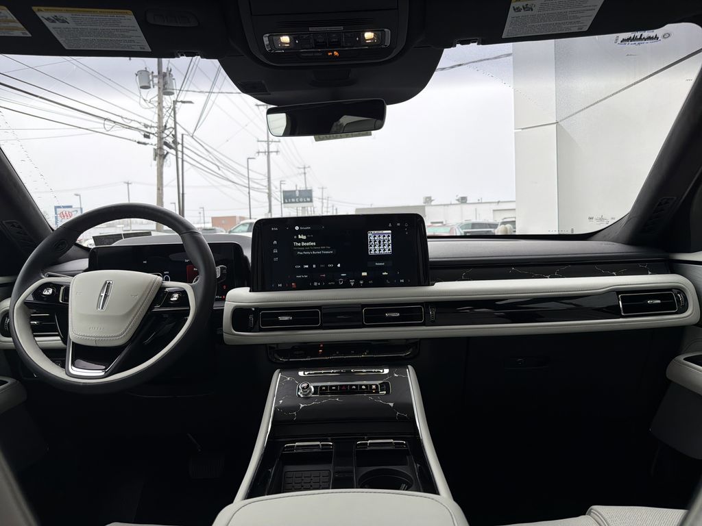 2025 Lincoln Aviator Black Label - Photo 10