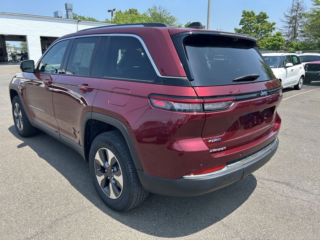 Used 2022 Jeep Grand Cherokee 4xe 2.0L 4WD w/ Luxury Tech Group III SUV