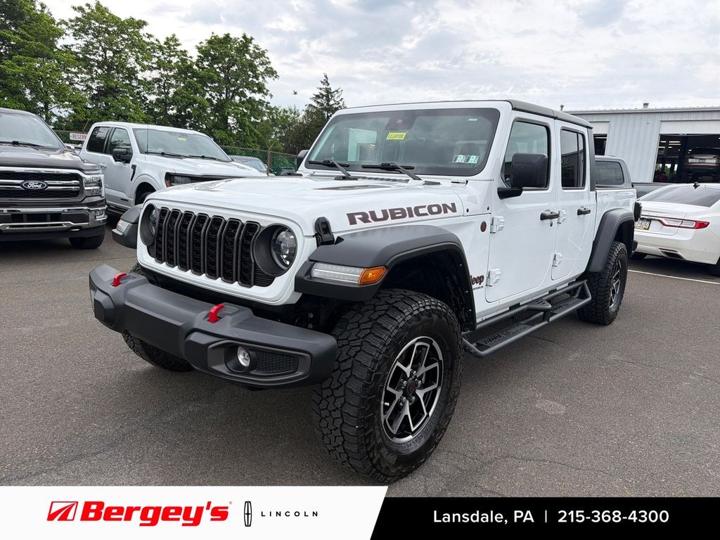 Used 2024 Jeep Gladiator 3.6L 4WD Rubicon Hard Top w/ Convenience Pkg Truck