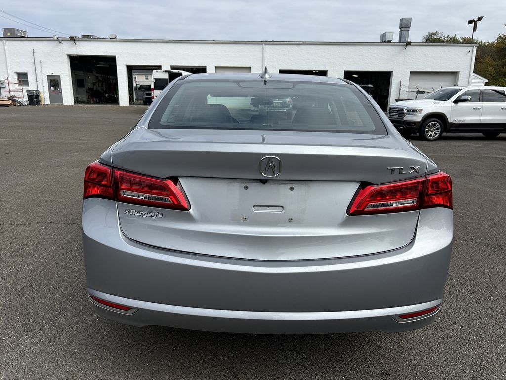 2018 Acura TLX 2.4L Technology photo 4