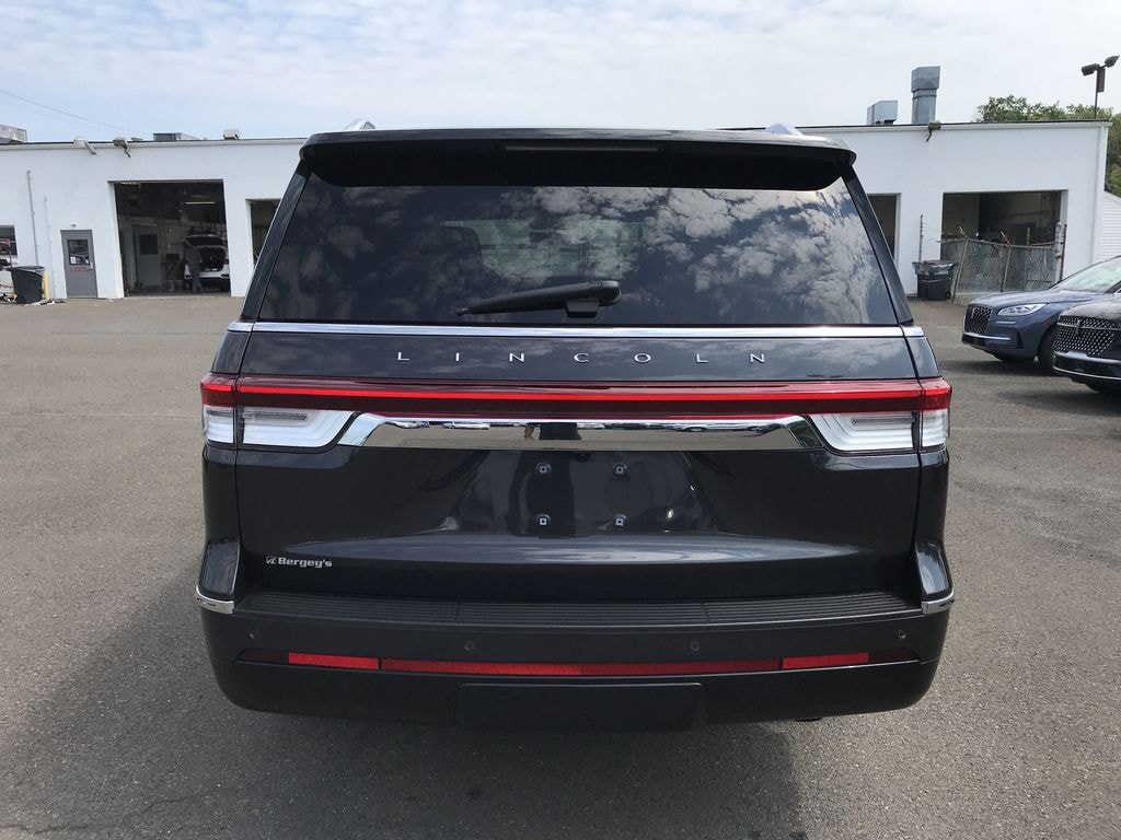 Certified 2022 Lincoln Navigator 3.5T 4WD Reserve w/ Luxury Pkg SUV