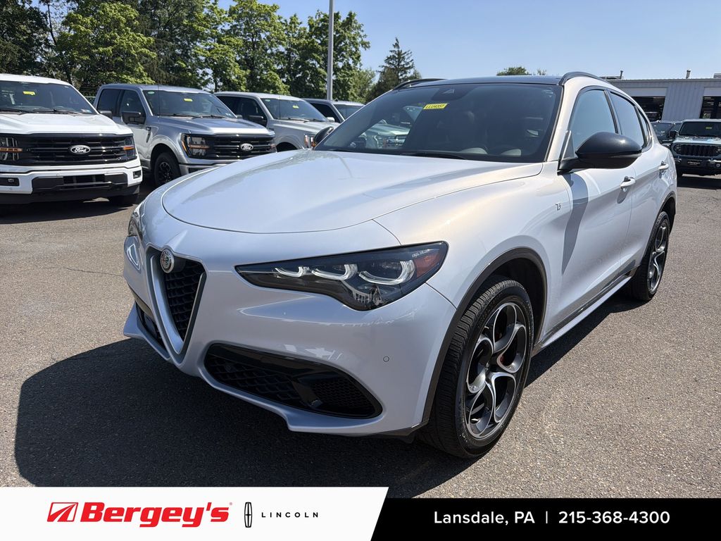 2024 Alfa Romeo Stelvio
