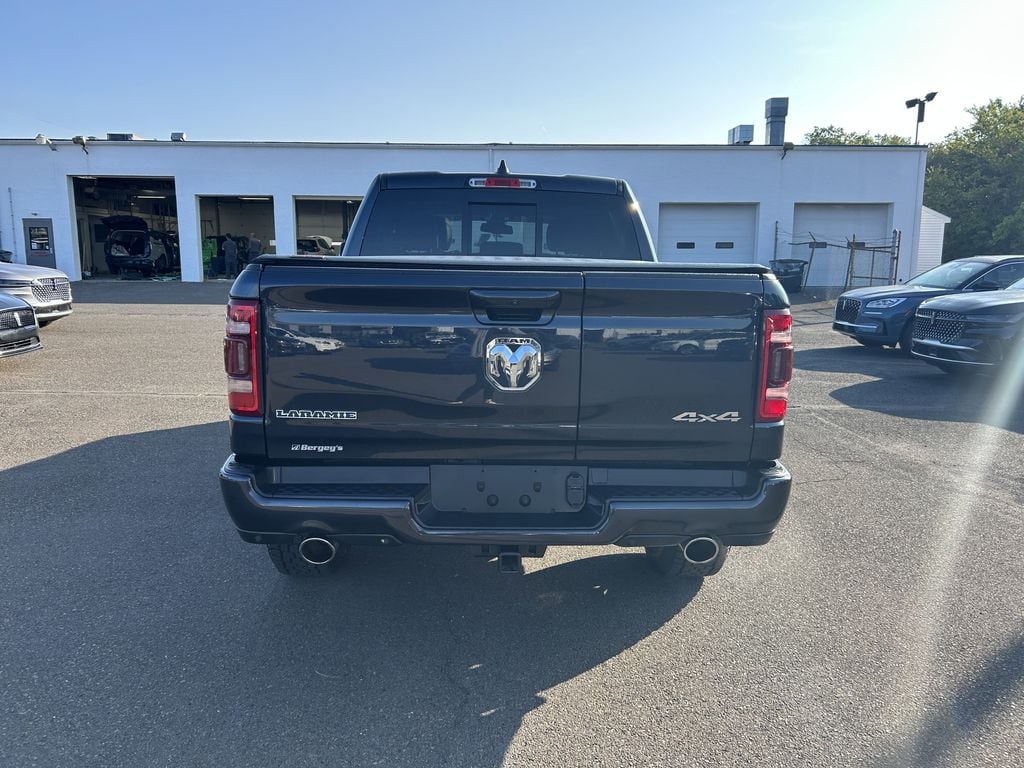 Used 2020 Ram 1500 5.7L 4WD Laramie Crew Cab w/ Dual Pane Panoramic Moonroof Truck Crew Cab