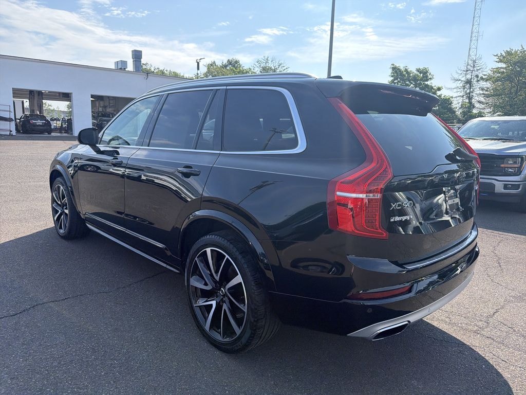 Used 2020 Volvo XC90 2.0T AWD T6 Momentum w/ Panoramic Moonroof & Navigation SUV