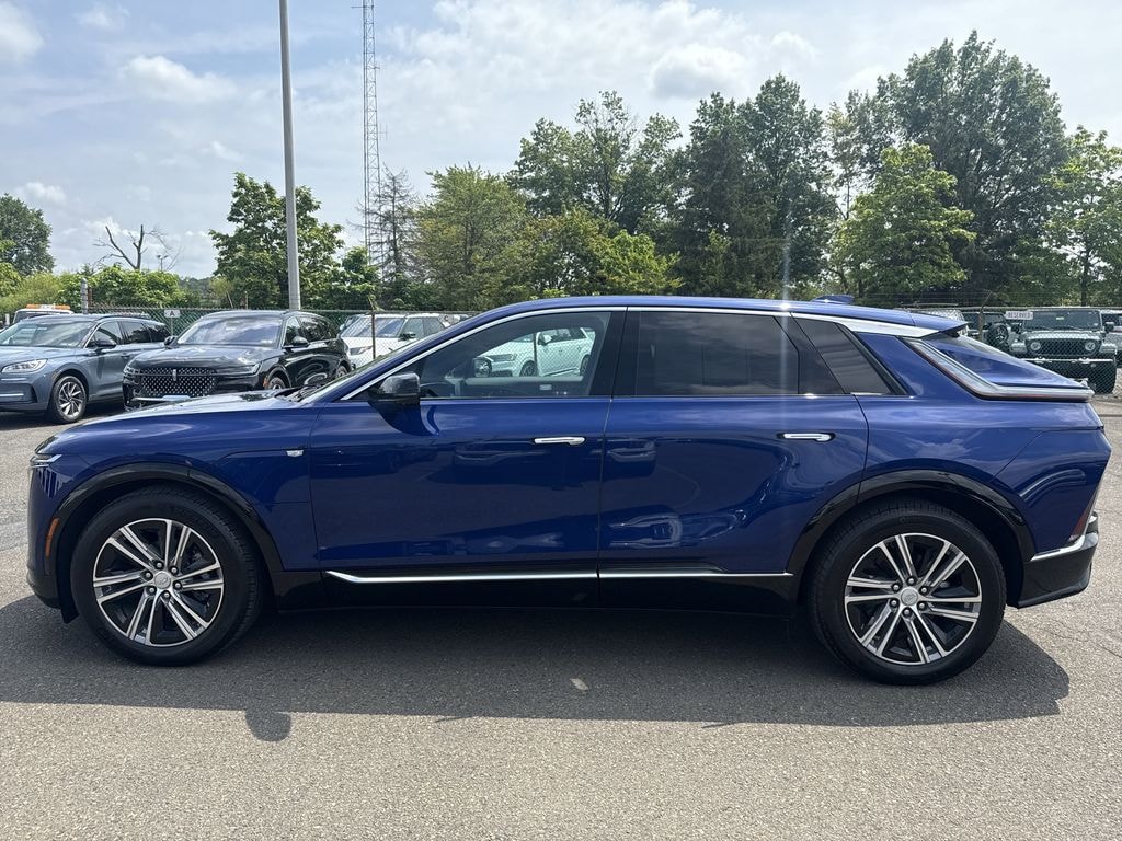 Used 2024 Cadillac LYRIQ 11.5 KW Luxury AWD w/ Navigation & Panoramic Moonroof SUV