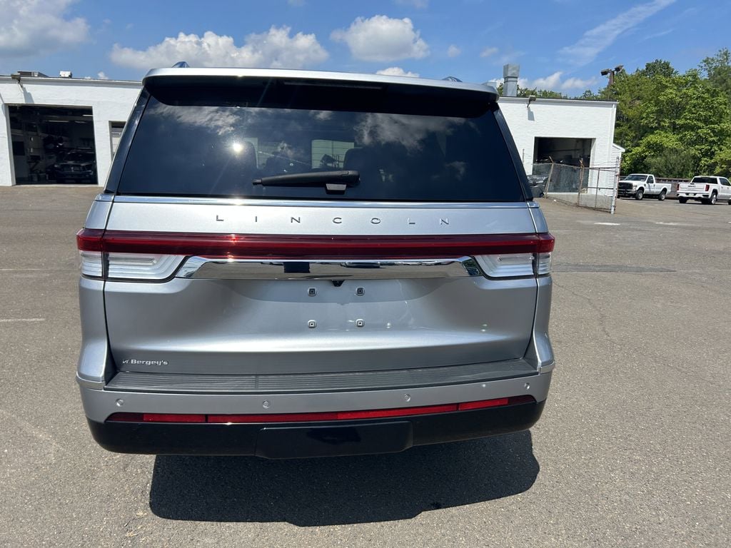 Certified 2022 Lincoln Navigator 3.5T 4WD Reserve L w/ Luxury Pkg SUV