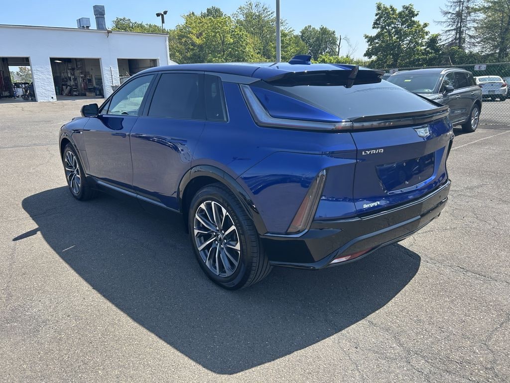 Used 2024 Cadillac LYRIQ Sport 1 AWD w/ Panoramic Moonroof & Navigation SUV