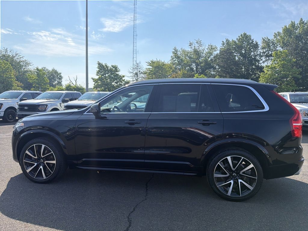 Used 2020 Volvo XC90 2.0T AWD T6 Momentum w/ Panoramic Moonroof & Navigation SUV